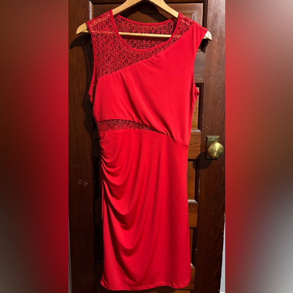 Red bodycon asymmetrical neckline dress